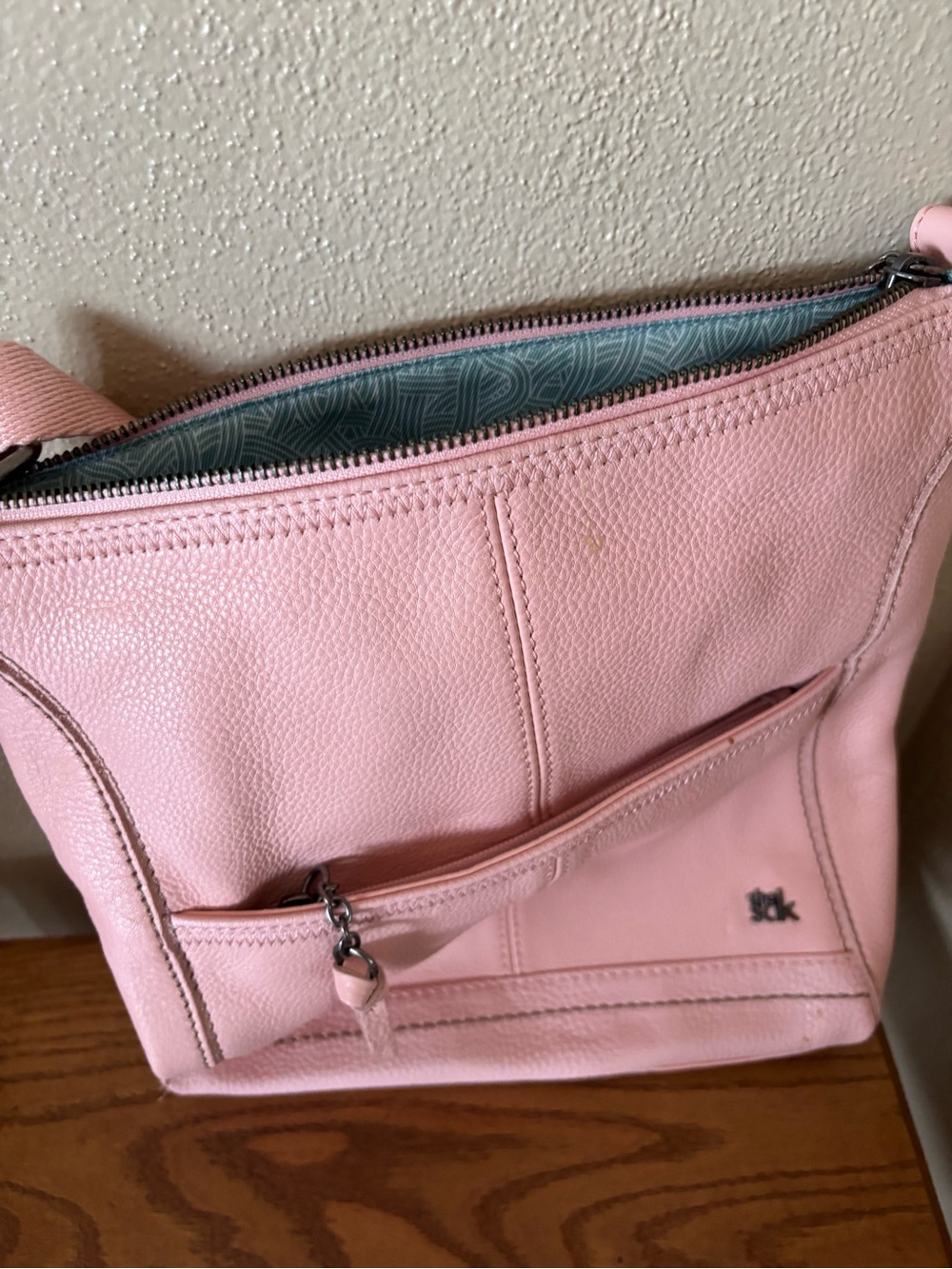 The Sak leather lined multi pockets hand bag - Picture 4 of 6